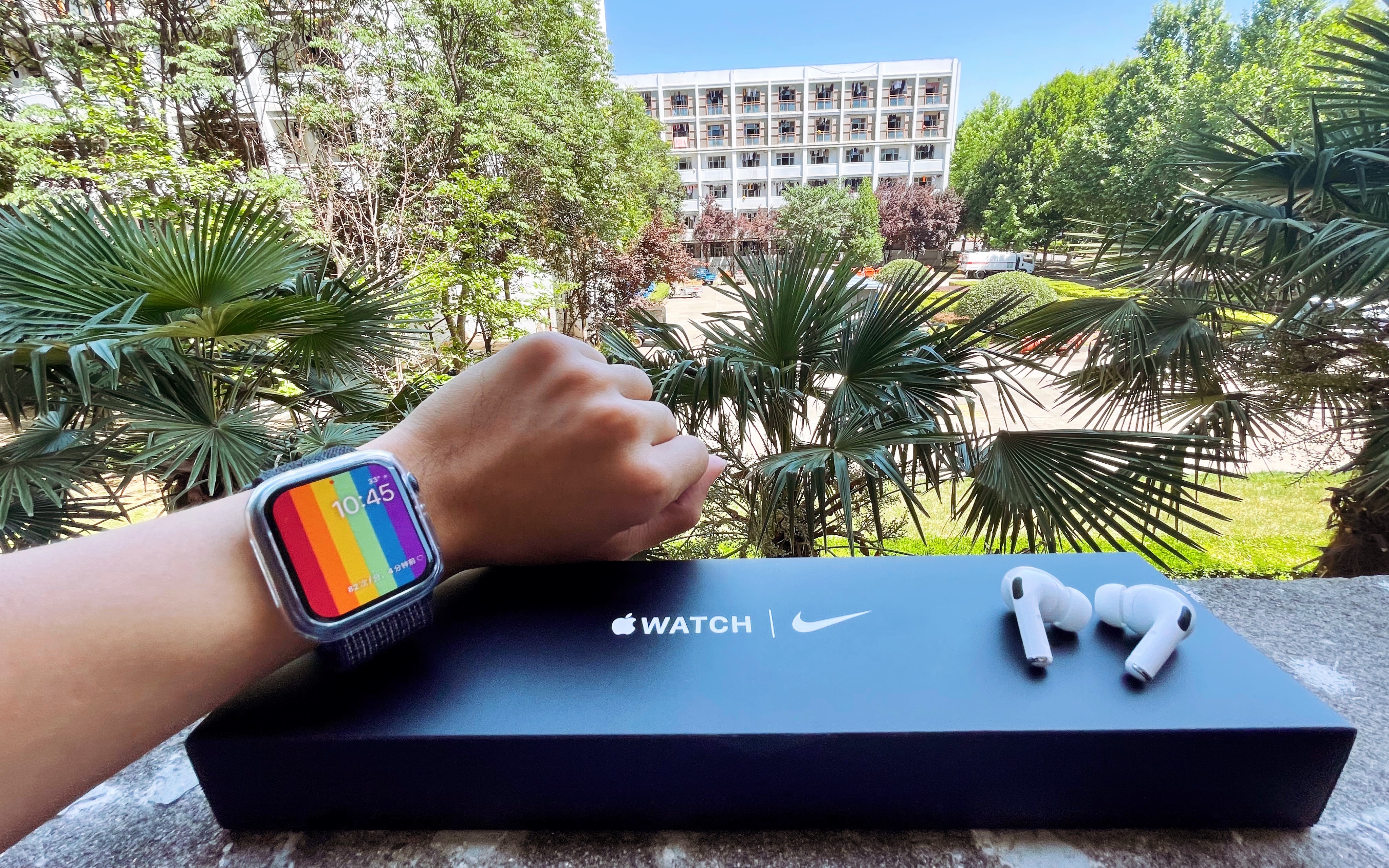 苹果耐克版se耐克nike官方旗舰店-第2张图片-太平洋在线下载